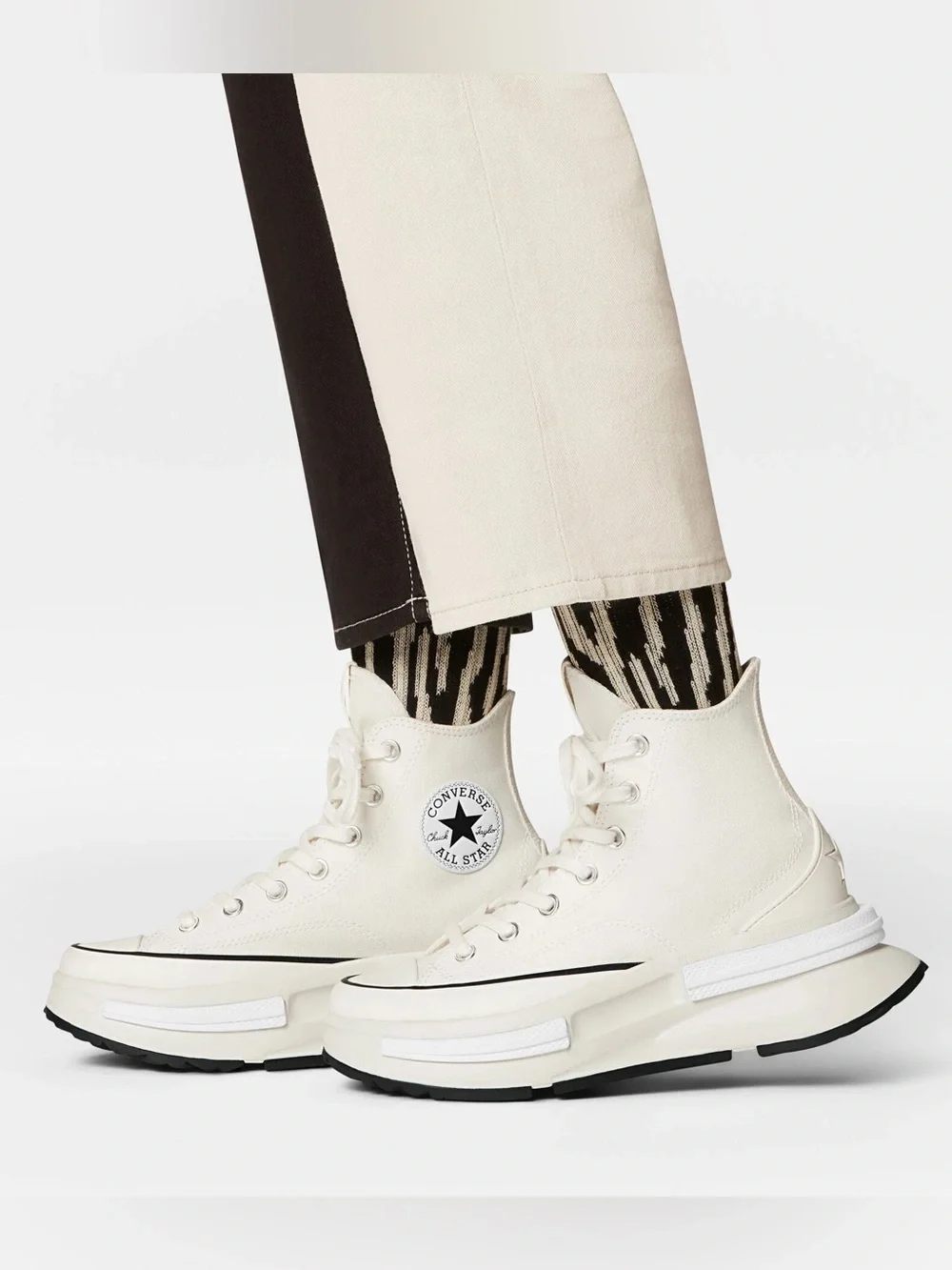 Converse Converse Run Star Legacy Cx Platform High Top in White/Cream